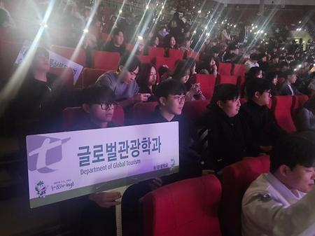 2025새내기들의 입학식과 동기유발학기